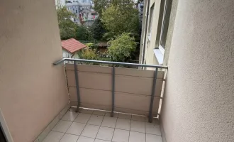 Gepflegte 2 Zimmer Wohnung mit Balkon