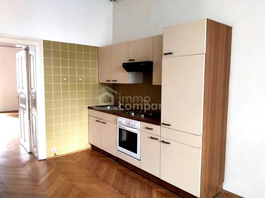 Mietpreis gesenkt!! Charmante Altbauwohnung mit Balkon und typischem Flair - Bild 1