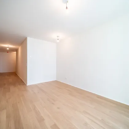 Koffer packen & einziehen: Provisionsfreie 2-Zimmer Gartenwohnung beim Kagraner Platz - Bild 2
