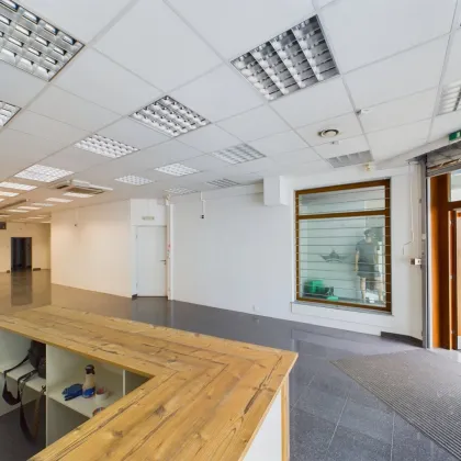 MIETE - Vielseitig nutzbare Geschäftslokal & Lagerflächen - CITY LAGE - Feldkirchen in der WÖRTHERSEE REGION - Bild 2