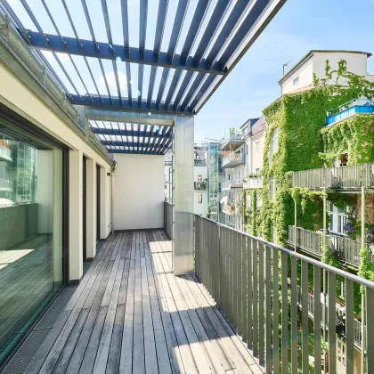 Zeitlose Ästhetik in urbaner Ruheoase - Edle Dachwohnung mit viel Freifläche - Bild 2