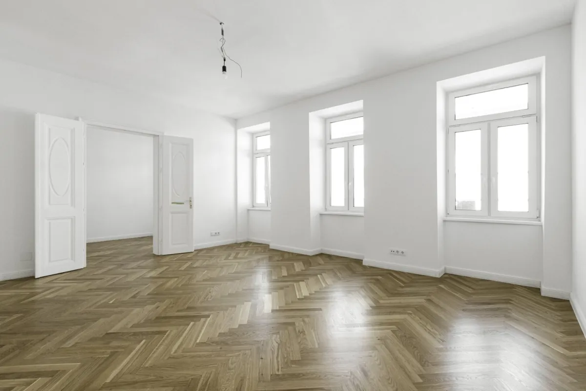 3-Zimmer-Erstbezug im Luxus-Altbau! Balkonwohnung beim Wilhelminenberg! - Bild 1