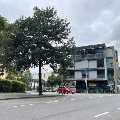 Top ausgestattete Geschäfts-/Büro-/Praxisfläche in der Feldkircher Innenstadt - Bild 3