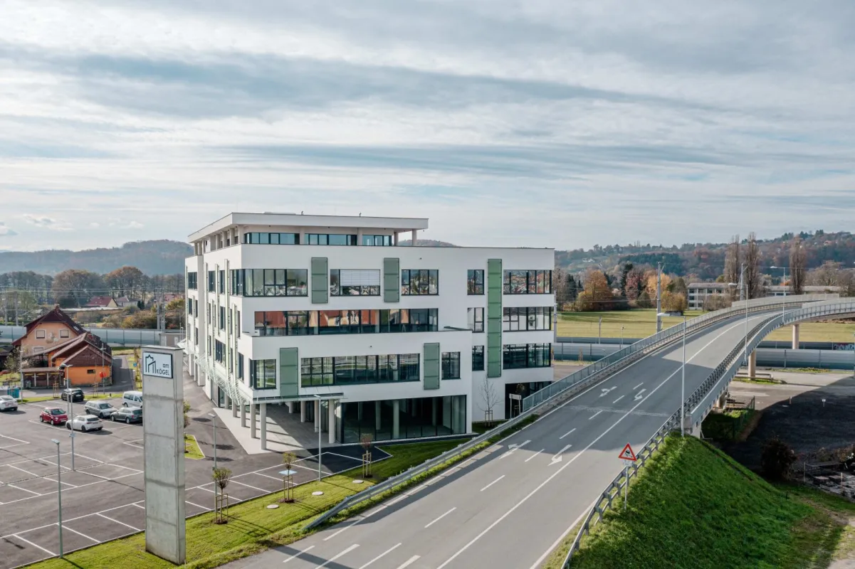Größe individuell gestaltbar! Moderne Erstbezugs Gewerbe - und Büroflächen in Leibnitz! - Bild 1