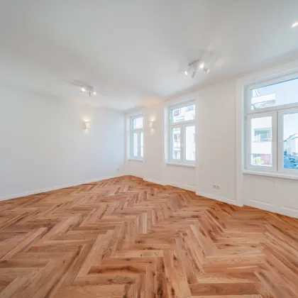 Lichtdurchflutete 3-Zimmer-Erstbezugswohnung mit hofseitiger Freifläche - Bild 3