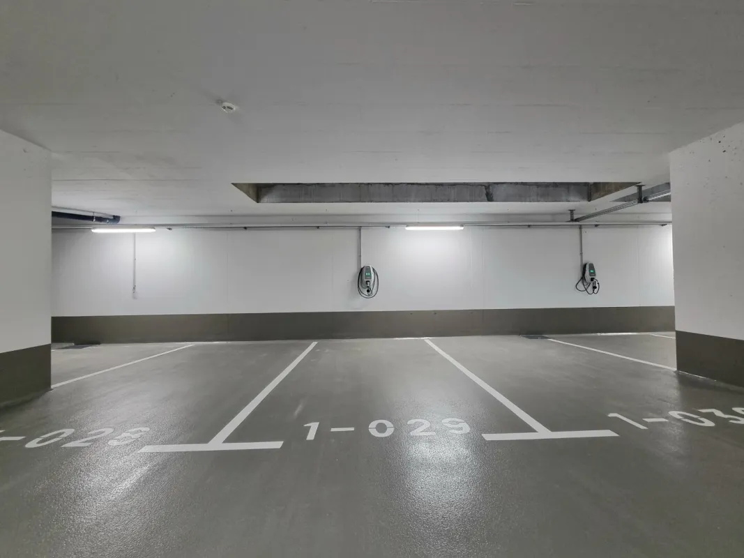 Motorrad Einstellplätze - Tiefgaragenplatz beim Traisenpark zu mieten - Bild 1