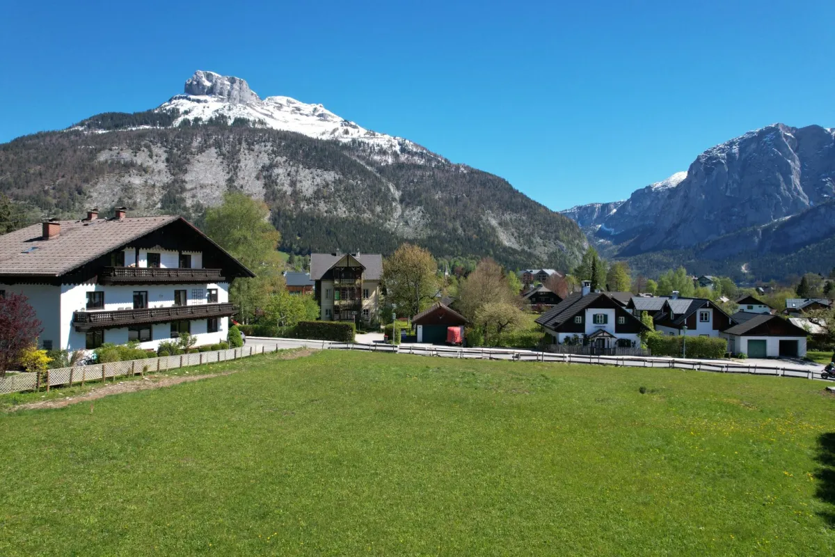 Exklusives Grundstück in Top-Lage - Bild 1