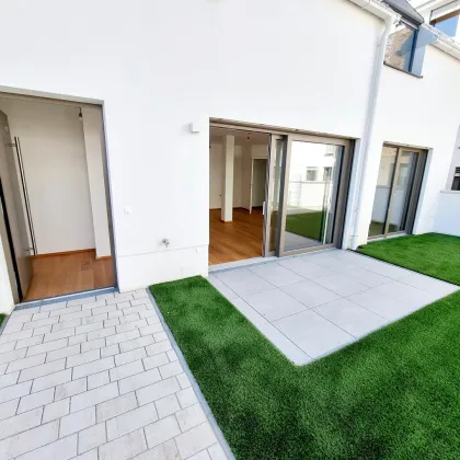 Herbstaktion! Ihre Suche hat ein Ende.... WOW - Cooles Townhouse mit Garten! 3 Zimmer + Ideale Raumaufteilung + Erdwärme + Absolute Ruhelage + Tiefgarage! Nachhaltig und zukunftssicher investiert! - Bild 2