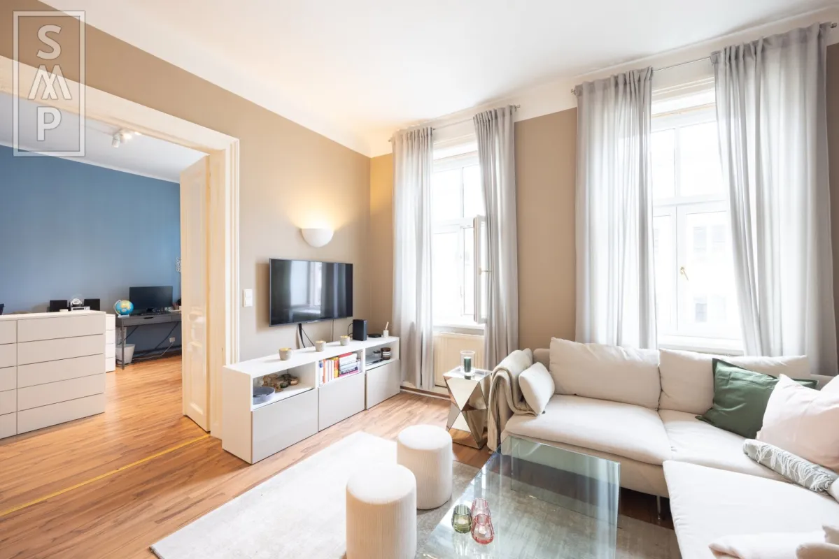 Stilvolle 3-Zimmer Wohnung im klassischen Altbau - Bild 1