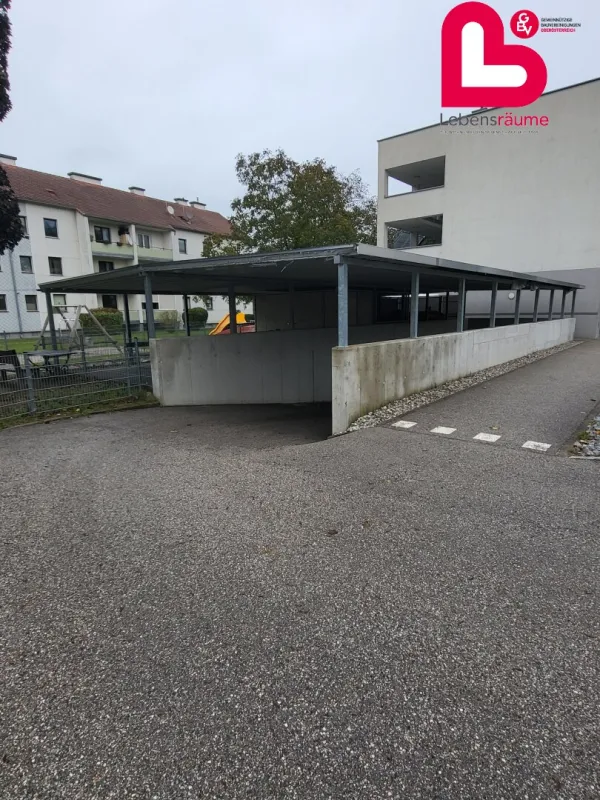 Tiefgaragenstellplätze in Kronstorf - Bild 1