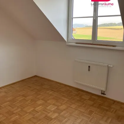 Schöne 3-Zimmer Wohnung im Dachgeschoß - Bild 2
