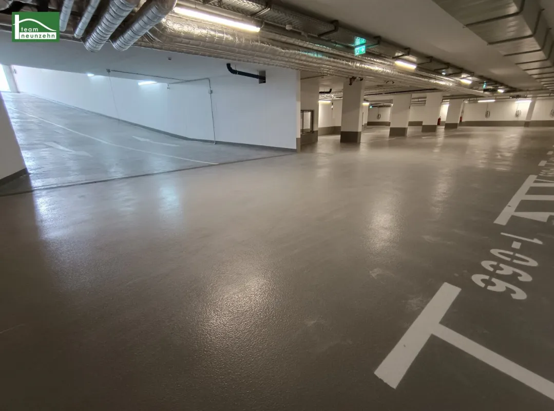 AKTION MIETZINSFREISTELLUNG! Perfekt geschützt - PKW Tiefgaragenstellplatz im Steingötterhof - Dr. Wilhelm Steingötter Straße 25 - Bild 1