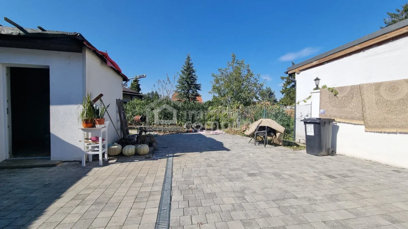 WIE NEU!! Komplett saniertes Einfamilienhaus mit Charme und viel Platz - Bild 1