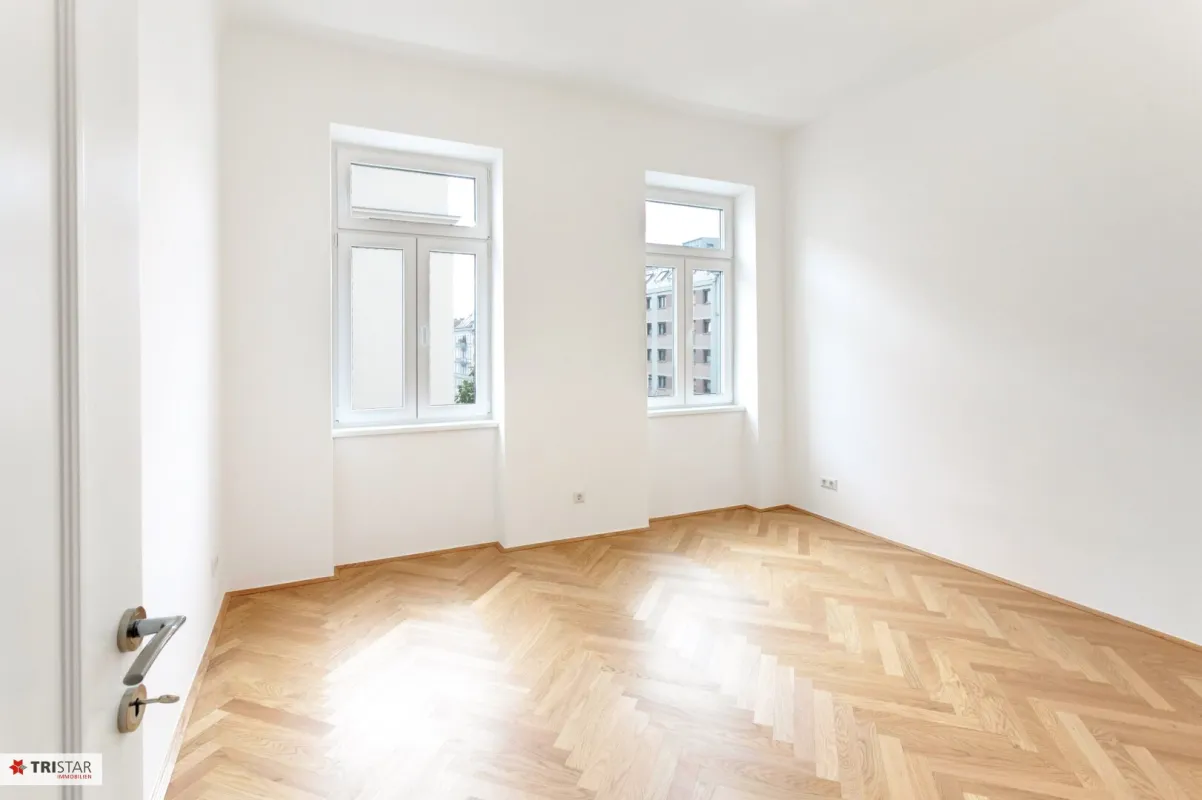 TOP ERSTBEZUG NACH HOCHWERTIGER SANIERUNG ++ HELLE HOHE RÄUME ++ Im 16. Bezirk wartet deine neue Eigentumswohnung - Altbaustil mit modernen Anspruch - Bild 1