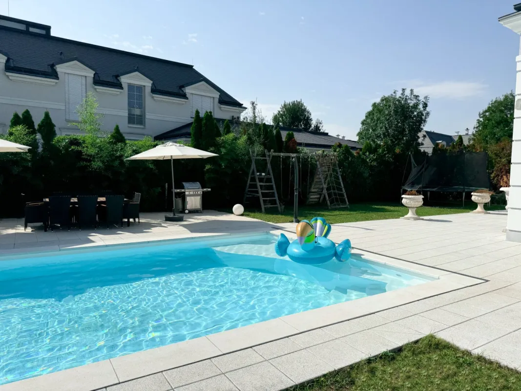 LUXUS VILLA mit großem Grundstück, Pool, Whirpool & Sauna im FONTANA Golfresort!!! - Bild 1