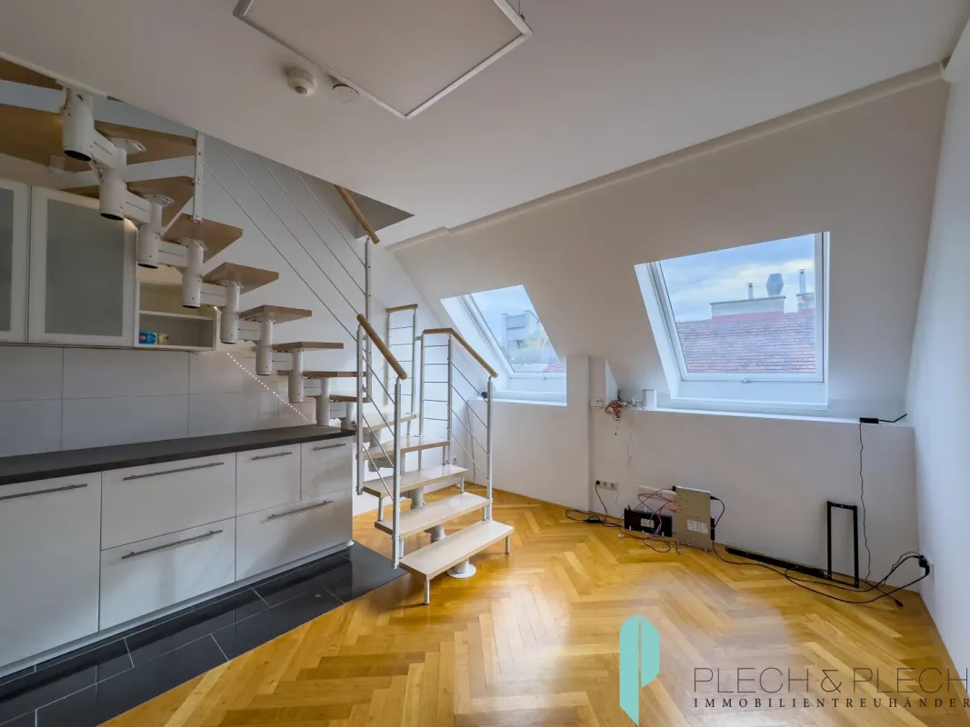 TOP Moderne 2 Zimmer-Dachgeschosswohnung nahe Reumannplatz U1 - Bild 1
