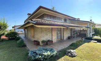 Mediterranes Flair zwischen Kultur und Natur – Exklusives Einfamilienhaus in Cervignano del Friuli