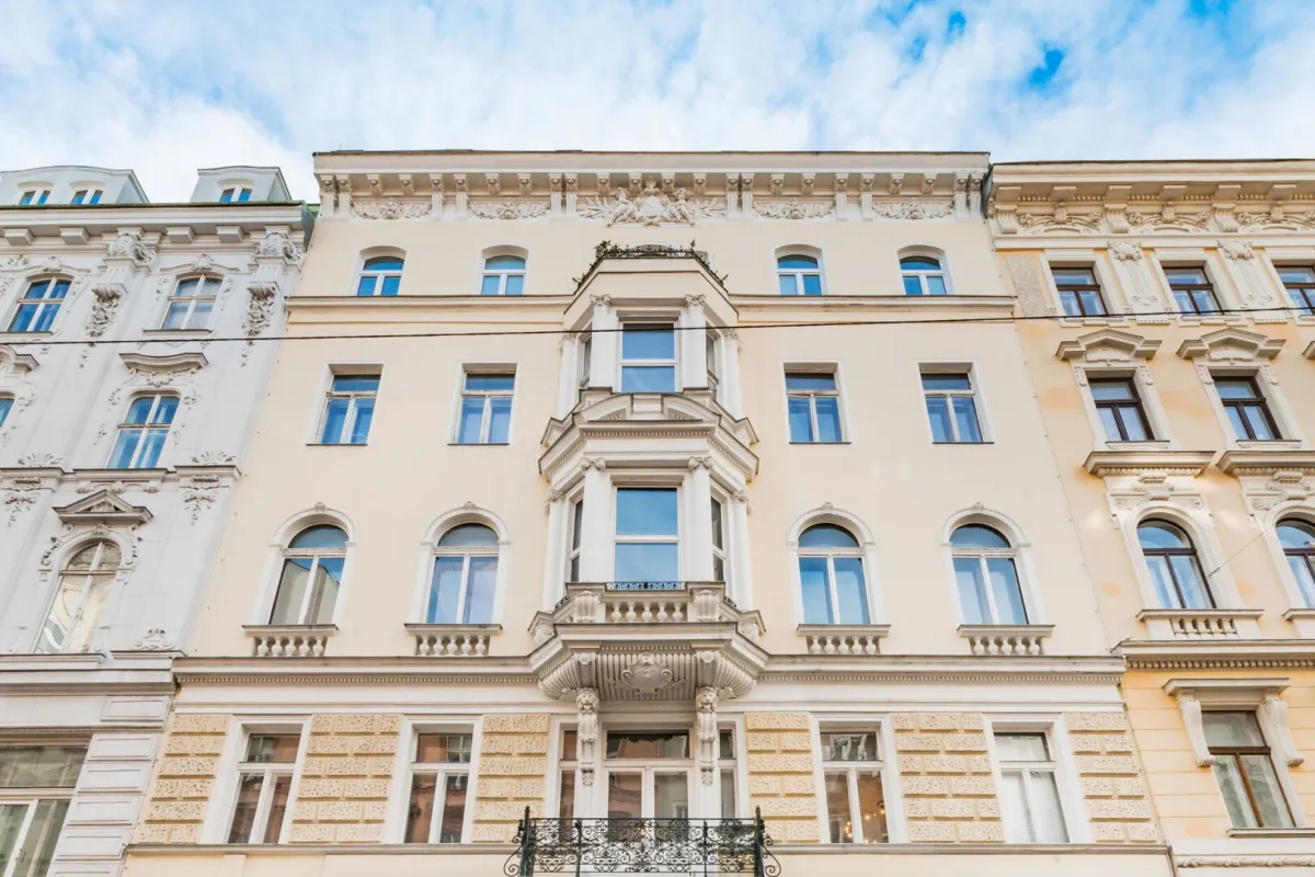 Lindengasse 25 - Wohnen ums Eck der Mariahilfer Straße - Bild 1