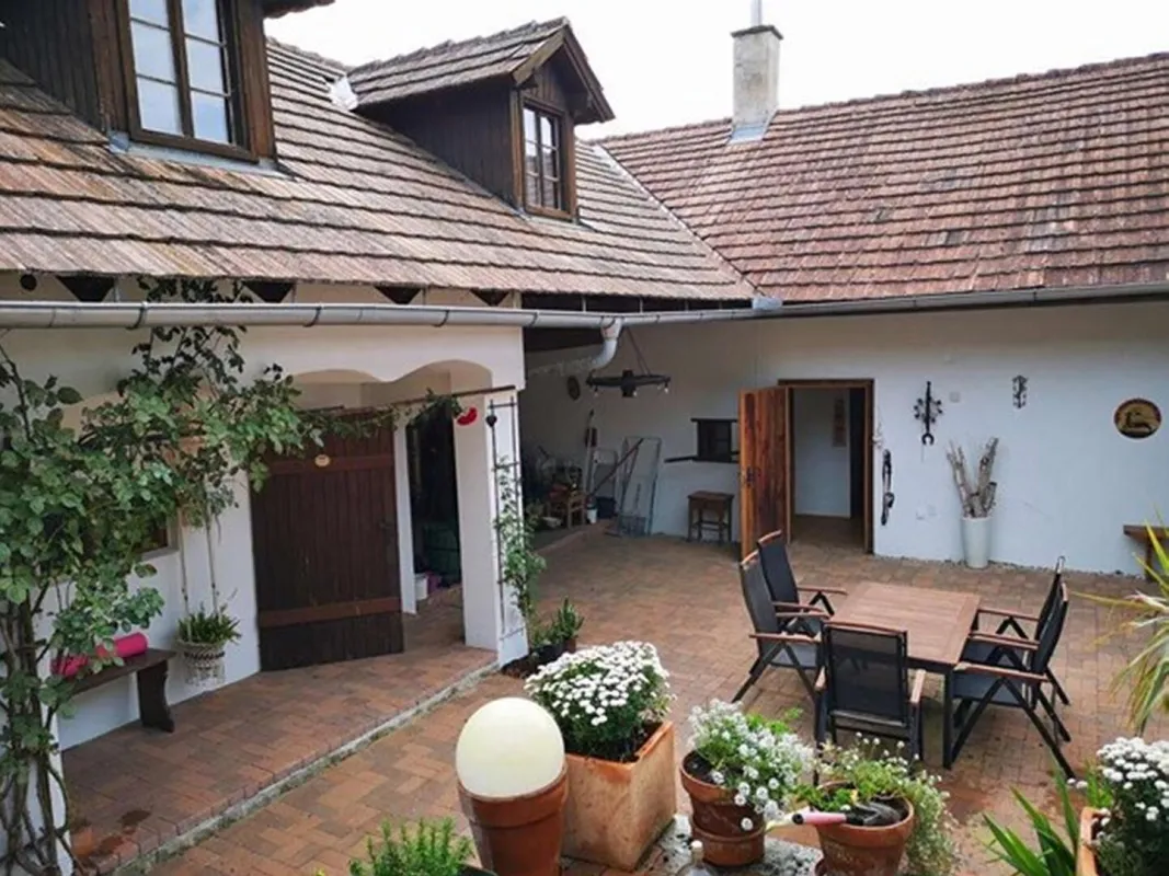 EINFAMILIENHAUS - DREIKANTHOF  in Grünruhelage - Bild 1