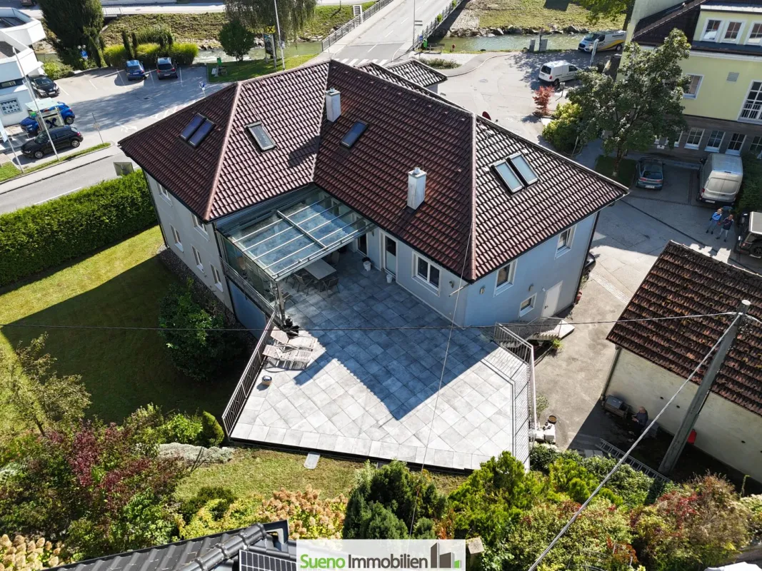 Grosses Wohnhaus in TOP Ausstattung samt Büro (Praxis) im EG - Bild 1