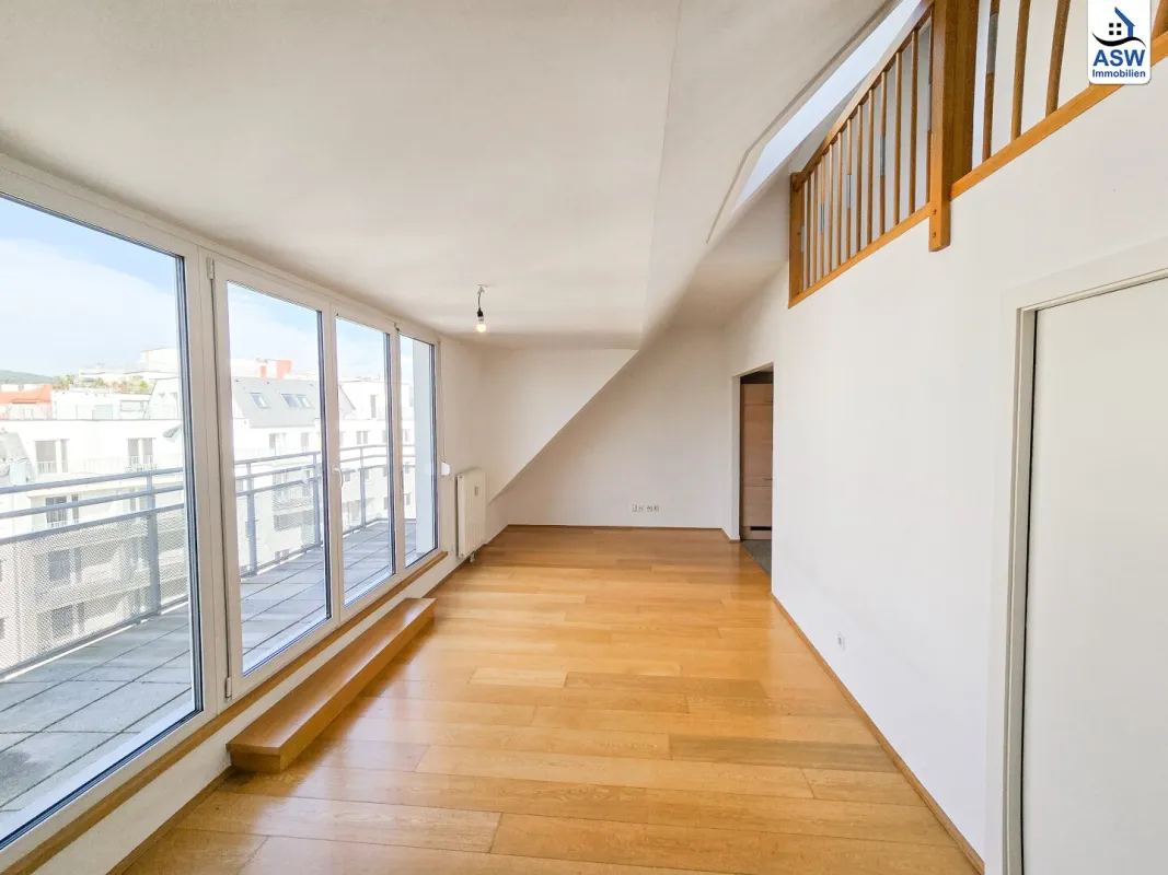Exklusive 2-Zimmer Etagenwohnung mit sonniger Dachterrasse in U-Bahn-Nähe - Bild 1