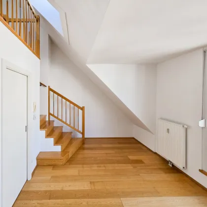 Exklusive 2-Zimmer Etagenwohnung mit sonniger Dachterrasse in U-Bahn-Nähe - Bild 2