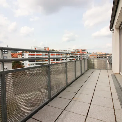 Exklusive 2-Zimmer Etagenwohnung mit sonniger Dachterrasse in U-Bahn-Nähe - Bild 3