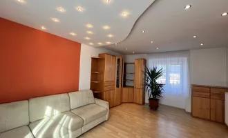 ++ schönes Wohnhaus in der Stadt in ruhiger Lage mit Garten und Garage++