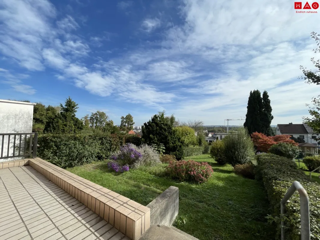 Reihenhaus mit Gebirgsblick in ruhiger Linzer Lage – Ihr Wohntraum mit Potenzial - Bild 1