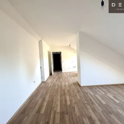 | TOLLE KLEINWOHNUNG | CA. 35m² | MIT BLICK INS GRÜNE | 4.OG. | DACHGESCHOSS - Bild 2