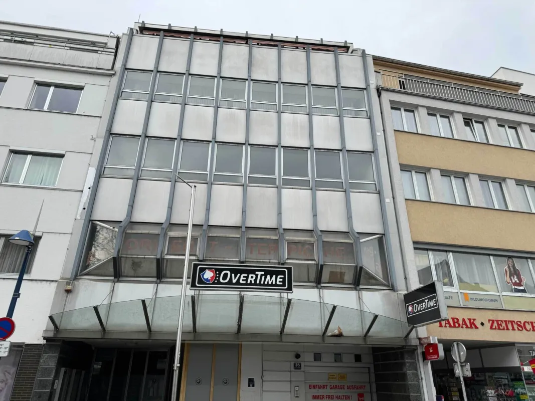 Bestandfreies Stadthaus mit Entwicklungspotential im Zentrum von Wels zu verkaufen - Bild 1
