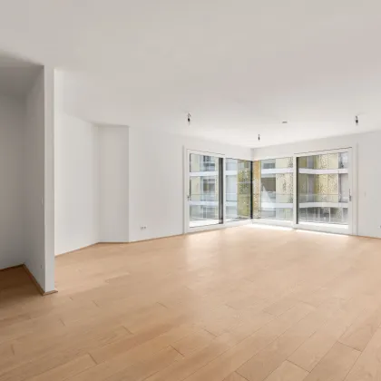 Wohn(T)raum am Wasser: Luxuriöse 3-Zimmer-Wohnung mit malerischem Blick - Bild 2