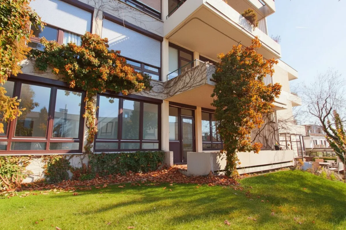 Top-Lage am Kaasgraben mit Terrasse und Garten - Bild 1