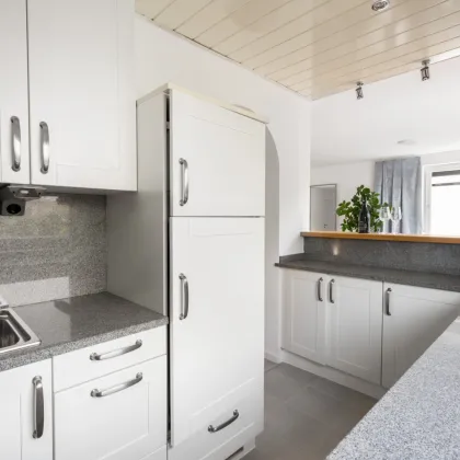 AM MÜHLWASSER - TRAUMHAFTE VOLLUNTERKELLERTE DOPPELHAUSHÄLFTE MIT VIELEN EXTRAS - Bild 3