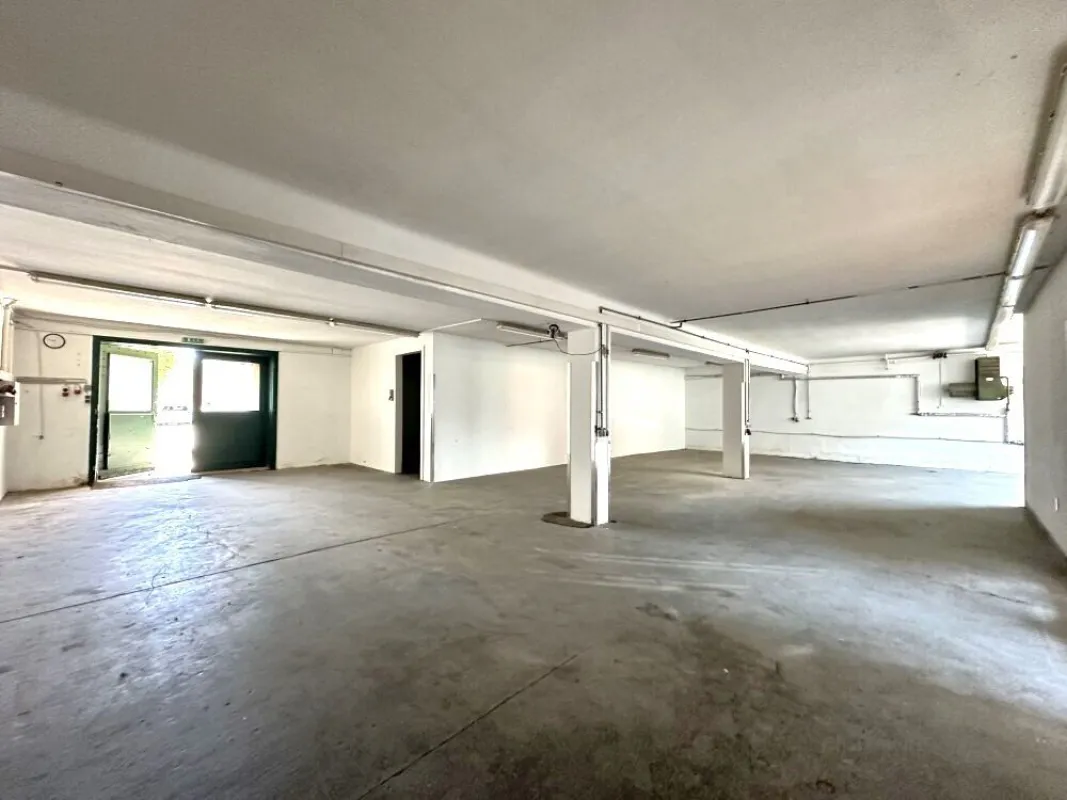 PROVISIONSFREI - Gut aufgeteilte Büro und Lagerfläche mit rd. 227 m² in zentraler Lage in Gleisdorf mit perfekter Autobahnanbindung - Bild 1