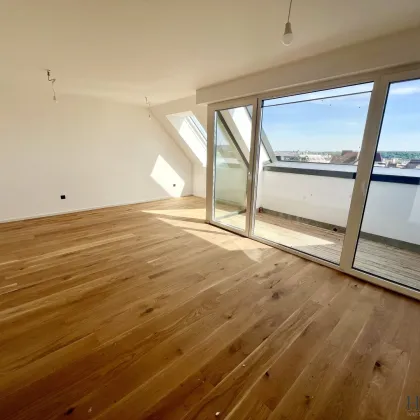Über den Wolken - Traumhafte Neubau Maisonette-Dachgeschosswohnung mit Blick auf die Gloriette! - Bild 2