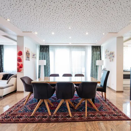 Großzügige, neuwertige Villa mit Salzwasserpool auf 1039 m² Grund in Wörthersee Nähe - Bild 2