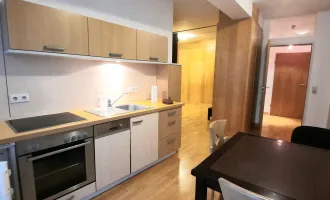 2 Zimmer - Stadtwohnung mit Balkon , auch als Personalwohnung oder Büro geeignet