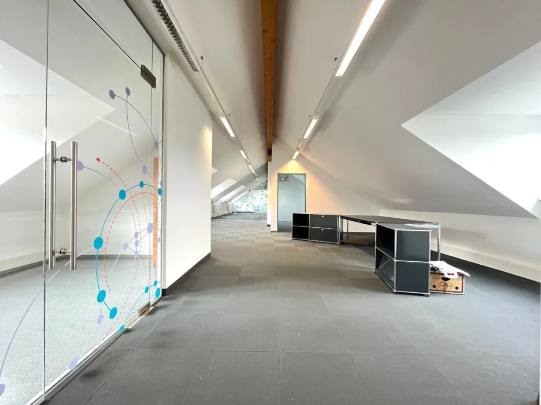 Vielseitig nutzbare Gewerbefläche in Wilten zu vermieten - Bild 1