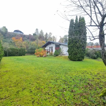 Einzigartiges Einfamilienhaus mit großem Garten und Doppelgarage - Bild 2