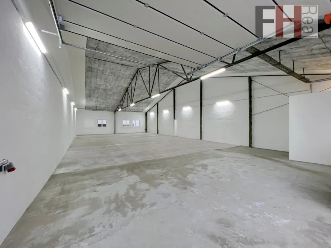 Vermietete Halle in Gablitz, Grundstück 5473m², Nutzfläche ca. 2076m², erweiterbar um ca. 540m², freie Teilfläche derzeit ca. 220m², Rendite ca. 7,4%! - Bild 1
