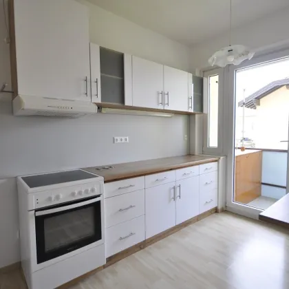 KIRCHBICHL - Eigentumswohnung-3 Zimmer- Balkon/Loggia-Kellerabteil und Carport - Bild 3