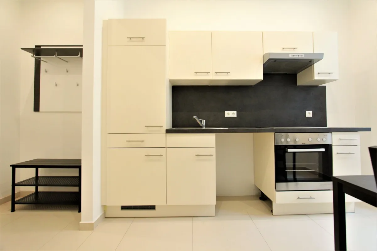 Kurzzeitvermietung! Wunderschöne, ruhige 1-Zimmer-Wohnung! - Bild 1