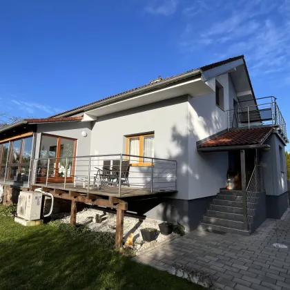 Einziehen und wohlfühlen: Modernes Einfamilienhaus mit Wintergarten! - Bild 2