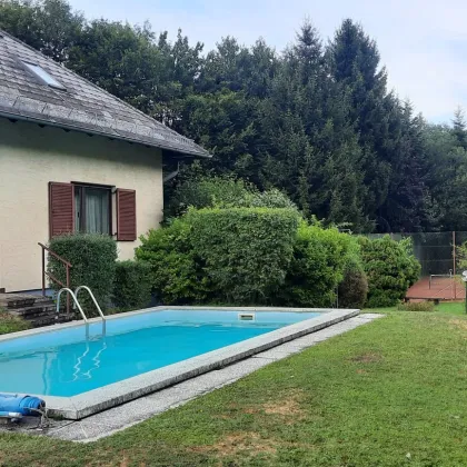 PROVISIONSFREI - GROSSES EF-HAUS MIT POOL, TENNISPLATZ (BAULANDWIDMUNG) UND ZWEI GARAGEN - Bild 2