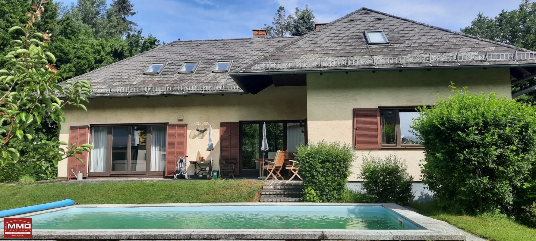 PROVISIONSFREI - GROSSES EF-HAUS MIT POOL, TENNISPLATZ (BAULANDWIDMUNG) UND ZWEI GARAGEN - Bild 1