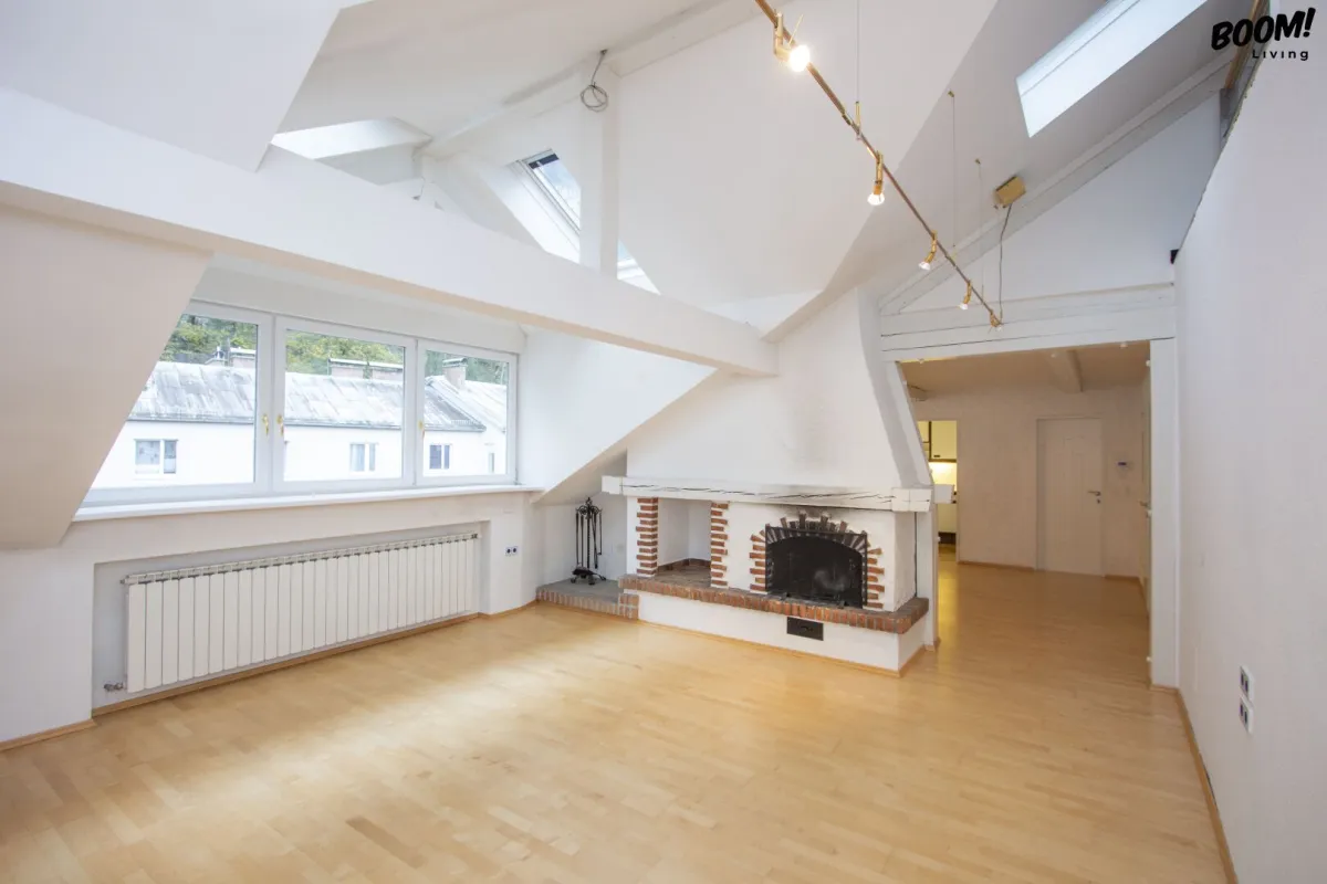 Exklusive Dachgeschoss Wohnung im Chalet-Stil in bester Lage von Salzburg - Bild 1