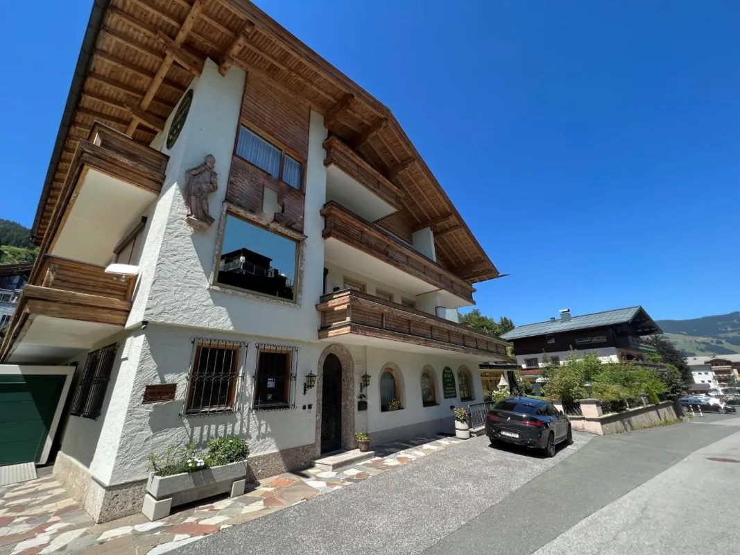 Pension in absoluter Top Lage in Saalbach-Hinterglemm! - Bild 1