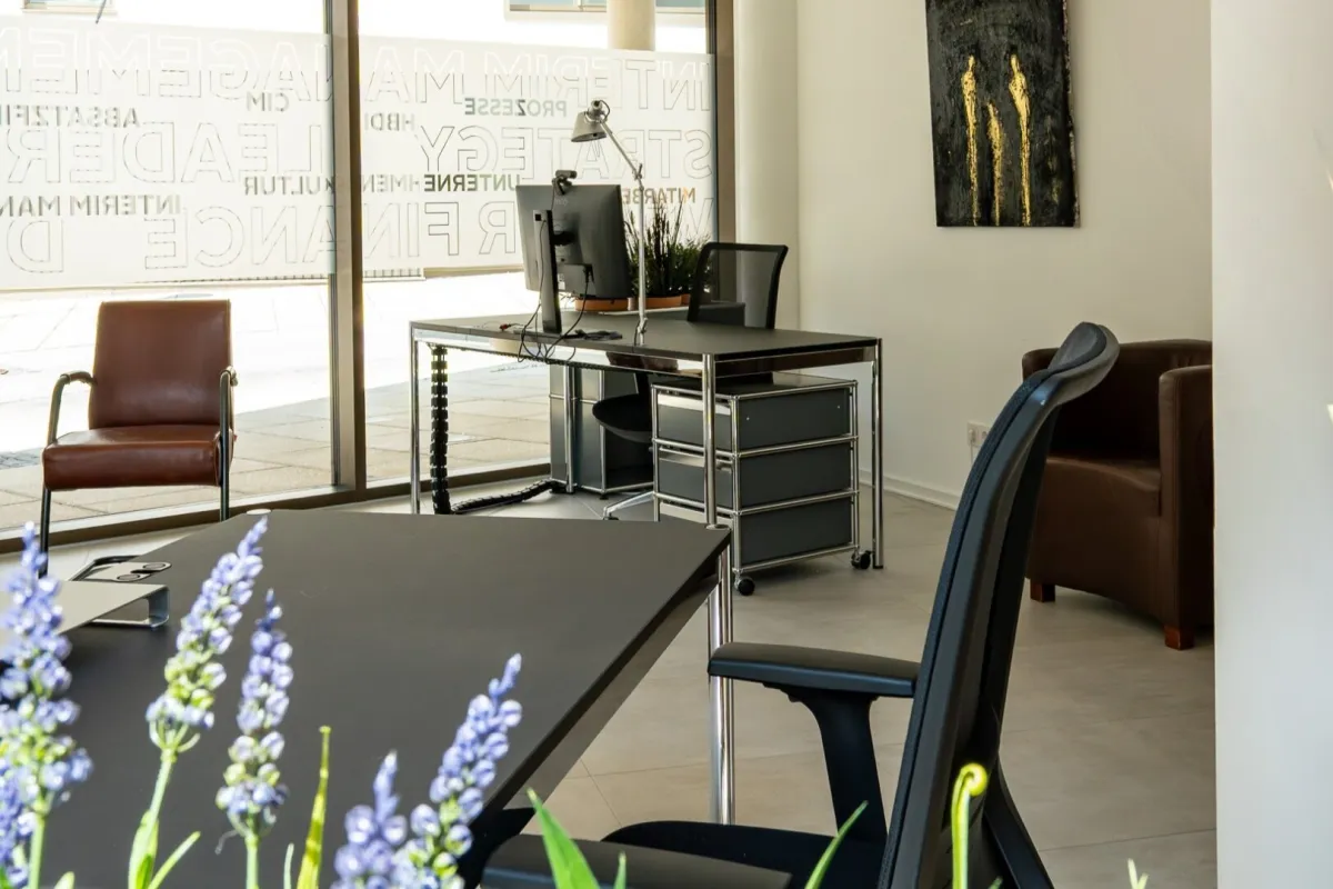 Hochwertige Büro-, Praxis- oder Geschäftsfläche  im Zentrum von Saalfelden - Bild 1