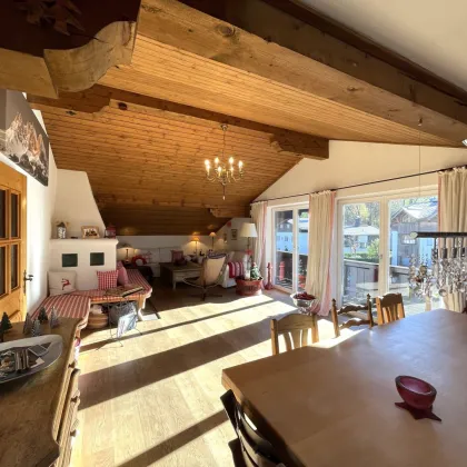 FREIZEITWOHNSITZ Zentrale Dachgeschosswohnung mit Streifblick und Ski in/ Ski out - Bild 2